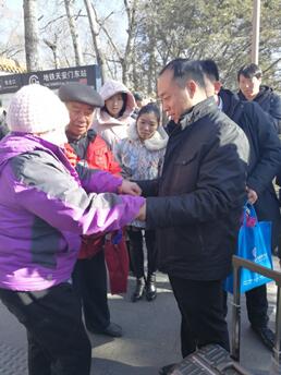 北京一老太摔倒关于扶不扶这份考卷河南人给了满分答案