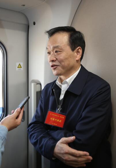 许昌市市长胡五岳声音1百城提质要留住回忆适逢全国两会,全国人大代表