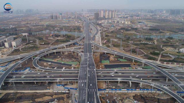 航拍:郑州农业路高架西三环试通车